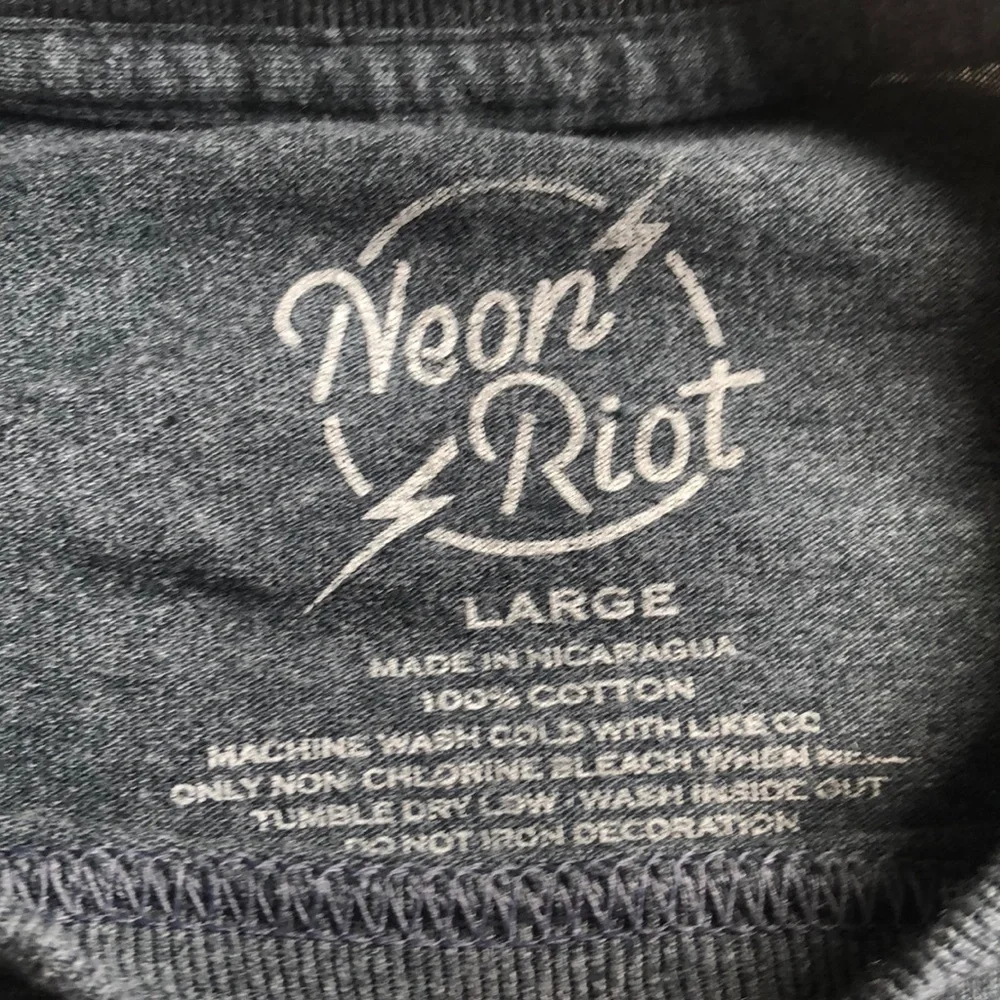 NASA Space T-shirt from Tilly’s, boys Large - Picture 6 of 8